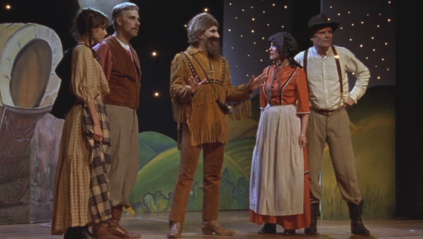 Parker-Posey-as-Libby-Mae-Brown-in-Waiting-For-Guffman-parker-posey-29401613-1360-768